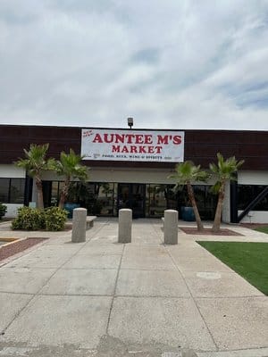 Auntee M's Market Store Front